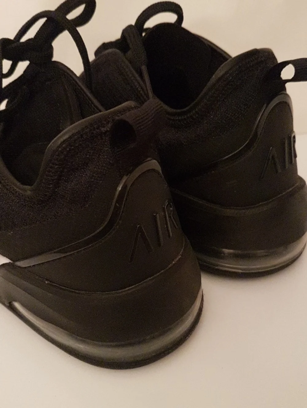 Nike Black & White Running Shoes - Picture 3 of 8